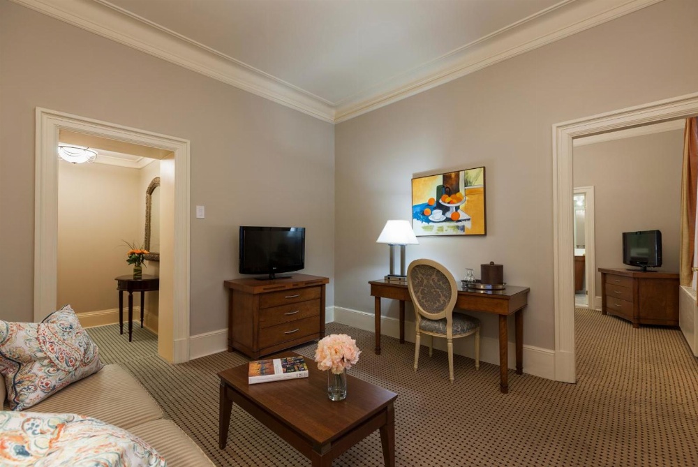 Chateau Versailles Main image